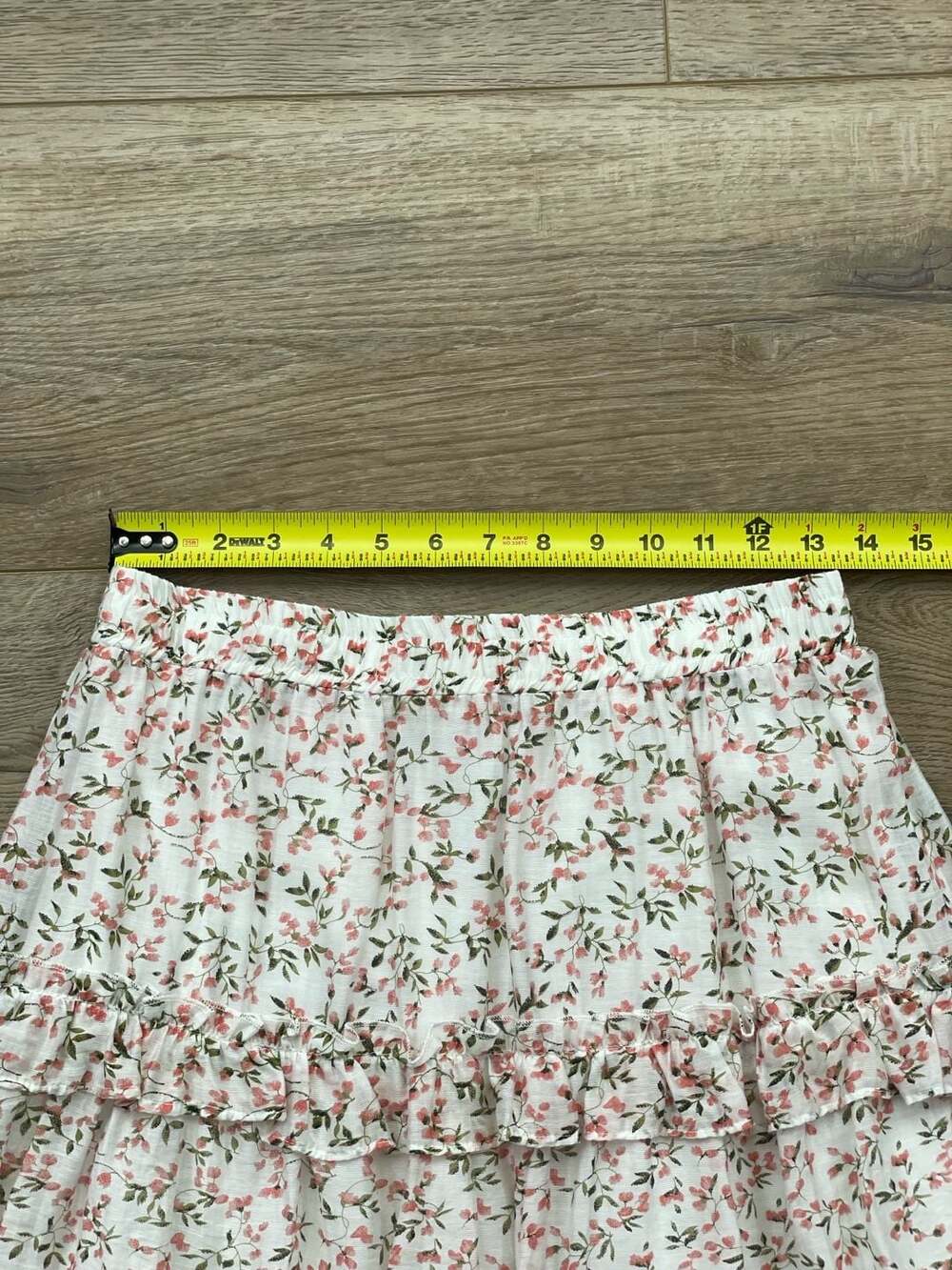 Hayden Los Angeles Floral Tiered Ruffle Mini Skirt Smocked Waist M - Picture 3 of 7